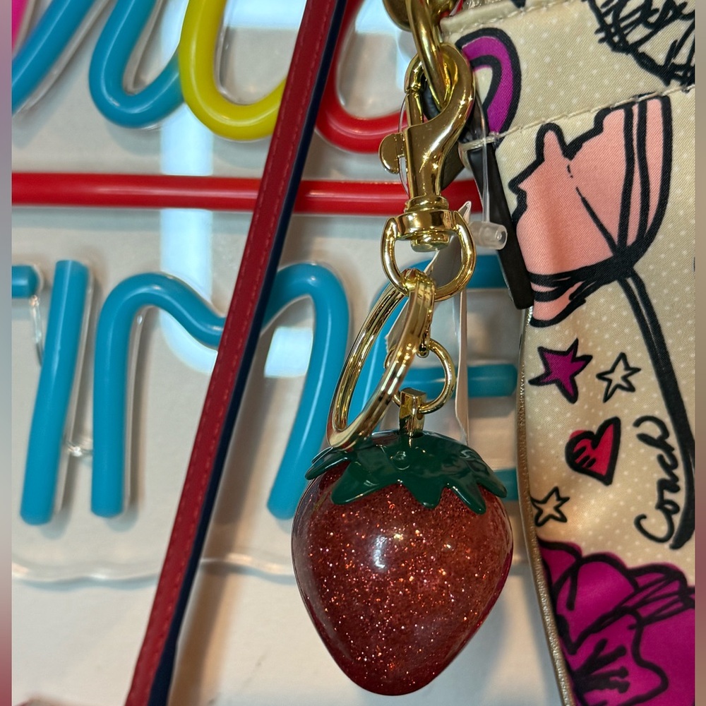 Strawberry bag charm ,gold hardware - Picture 7 of 9